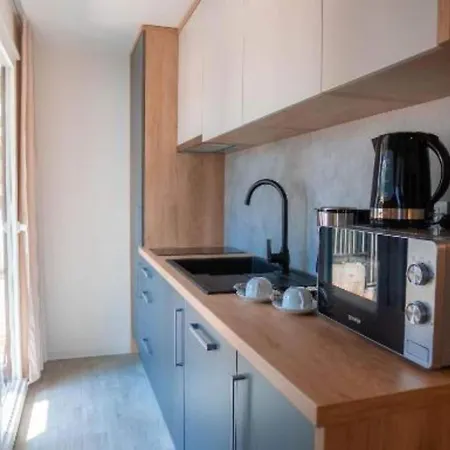 Lux Mobile Homes - Two Bedroom With Private Hot Tub Aurora 沃迪切