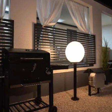 Lux Mobile Homes - Two Bedroom With Private Hot Tub Aurora Сasa de vacaciones *