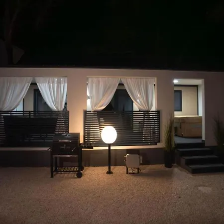 度假居 Lux Mobile Homes - Two Bedroom With Private Hot Tub Aurora 沃迪切